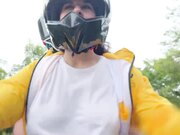 接顺丰车客户时未佩戴胸罩 按照规定受到客户的大鸡巴罚款