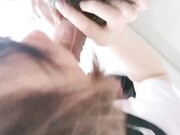 約操堅挺白嫩奶子學生制服小妹 趴著舔