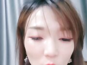 非常骚的小女人给大哥深喉大鸡巴舔蛋蛋 主动上位求草 被大哥压在身下疯狂输出