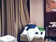 探花精选健身室小姐姐上位骑乘翘起屁股后入操的呻吟娇喘连连