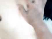 丝袜露脸风骚小少妇一个人在床上玩弄骚逼 道具抽插浪叫不止表情好骚