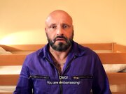 在强烈的粗暴性爱后被大量中出