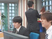 被美女总裁邀请留宿的男员工3