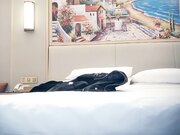 极品一字马女神穿上情趣黑丝多姿势暴力抽插呻吟娇喘不断