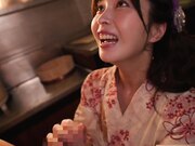 好友的姐姐用舌吻挑逗连和女友都不会接吻的我2