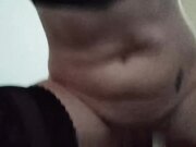 惊艳的大奶继母被儿子操 而他们的身边是熟睡的丈夫