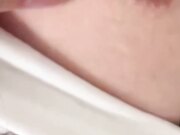 乱伦丈母娘 趁着老婆出门 狗爬式调教丈母娘还把她操高潮了