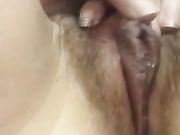 小骚货在家自拍自慰 淫水太多湿了一地