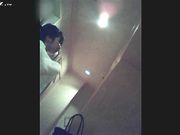 某酒店女服务员偷拍多名大奶住客洗澡