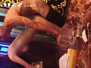 某官员皇家会所里面淫乱群P小姐视频流出