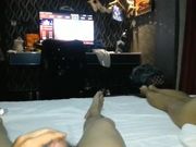 豪华巨作-宾馆淫乱3P疯狂共操兄弟骚货老婆 无套暴力抽插爆精内射完整版下部