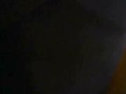 坐厕偷拍大冷天还穿短裤的美眉,为狼友们谋福利