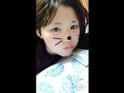 笑容很棒的小美女首次援交口爆吞精还害羞的捂着脸