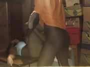 印度大波美女少妇和黑人小情人在家里偷情被大长JJ艹到高潮连连，呻吟不止