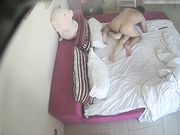 四眼屌丝男艳福不浅极品身材白嫩女友被调教非常淫荡裤子半脱强行后入连干2炮用手暴力抠逼干的妹子求饶哭腔叫爸爸