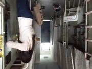 2018新晋娇嫩网红美少女枪械师 极品粉嫩美鲍完美展示 翘挺美乳 摸乳揉穴自慰高潮