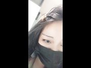 无毛一线天粉木耳奈奈一多秀 身材丰满性感 一线天粉穴水汪汪 坐在马桶上飙尿