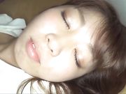 夜店下药刚读大学涉世未深的白嫩小姑娘带回住所各种玩弄