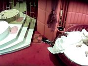 单位中年男领导和漂亮女下属酒店偷情,男的真猛干完后女的睡着了还不放过继续把她操醒,干完后接着又操!国语_cli