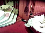 单位中年男领导和漂亮女下属酒店偷情,男的真猛干完后女的睡着了还不放过继续把她操醒,干完后接着又操!国语_cli