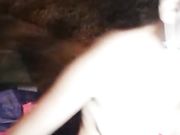 逼毛性感大胆红衣美女主播半夜和粉丝小哥路边绿化带野战不时有车路过也不怕