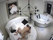 特色酒店偷拍听对话好像是漂亮美女有事求男的被带到酒店说事时占美女便宜趁机啪啪,不是自己女人真舍得干!