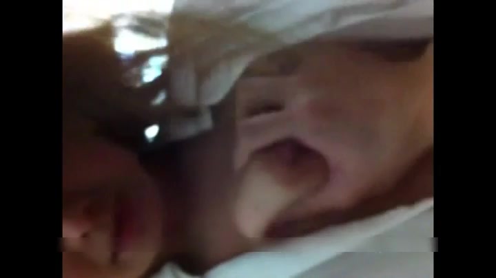 极品爆乳高颜值美少妇与情人偷情打炮 镜前站炮后入猛操 无套爆操骚浪淫穴 操的全是淫水