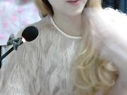 金色头发的韩国小美女性感热舞