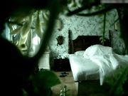 精品宾馆偷拍牛仔裤美女被男友操爽后主动女上位迎合!国语!