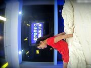 精品酒店偷拍球衣美女和大叔啪啪，草完不知道为何吵架了