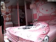 精品酒店偷拍身材比例极佳的高颜值175CM性感长腿美女被大学男友用力猛插,每次干完美女就换套衣服再操