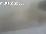 骚妈突然发情和大鸡巴儿子浴室乱伦 最后被儿子内射