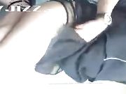 大骚逼少妇在公共厕所性感自慰 太有快感