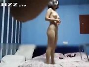 肉丝面具炮友在我的巨屌的摩擦下终于将丝袜捅破了