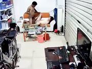 济南夫妻出租房打炮被偷拍