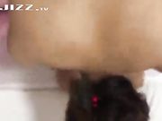 大一女孩戴面具口暴吞精