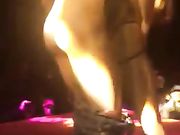 大舞台公开3P骚妇