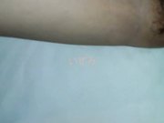 性感清纯的KTV公主被灌醉口爆时有点清醒无力的竖起中指鄙视,操了一会爽的配合起来还把鸡巴舔干净!