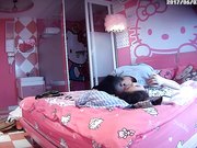 粉系可爱房白肤丰满马尾辫妹子主动出击挑逗帮解裤子自己脱内裤渴望肉棒进入操的说爽干2炮