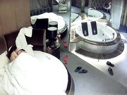 情趣酒店豪华套房TP国企领导秃顶大叔与小情人造爱没整好内射了小情人不愿意了对白精彩