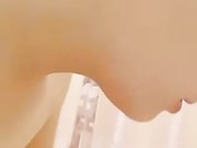 已婚小少妇露脸激情，身材不错与猛男啪啪，干逼不过瘾口活非常棒，把嘴当逼草，看着瞬间硬了