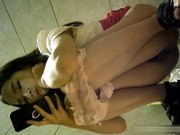 外站流出国内云上会所高清系列吸烟妹子貌似喝高了尿着突然呕吐