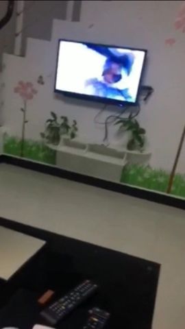 【超爽剧情系列】野兽父亲看片欲火焚身 偷潜入漂亮女儿房间 无套爆操睡梦中女儿 淫语内射 高清720P完整版