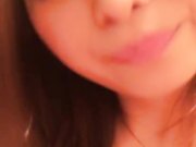 姑娘小刘涛露脸一多 黄瓜茄子加道具奇插骚逼 浪叫呻吟不断 厕所尿尿给你看 太骚了