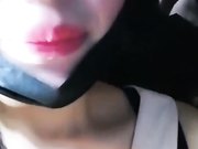 颜值不错的极品白虎粉逼好像磕了药有点嗨和豪车司机在野外车里瞎搞