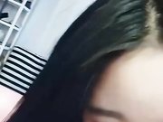 黑丝情趣露脸妍馨的内内，干净的逼逼大白屁股，道具抽插把自己搞喷了，手指奸屁眼，浪叫声让你撸