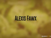 The Nest Is The Best 骚母亲在儿子面前吃他朋友的大鸡巴