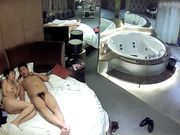 情趣酒店豪华套房偷拍情侣开房啪啪