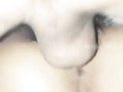 驱车回老家路上两兄弟到山上窝棚3P嫩妹