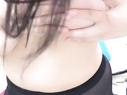 吃到嘴里的大奶子骚浪粉逼水真多